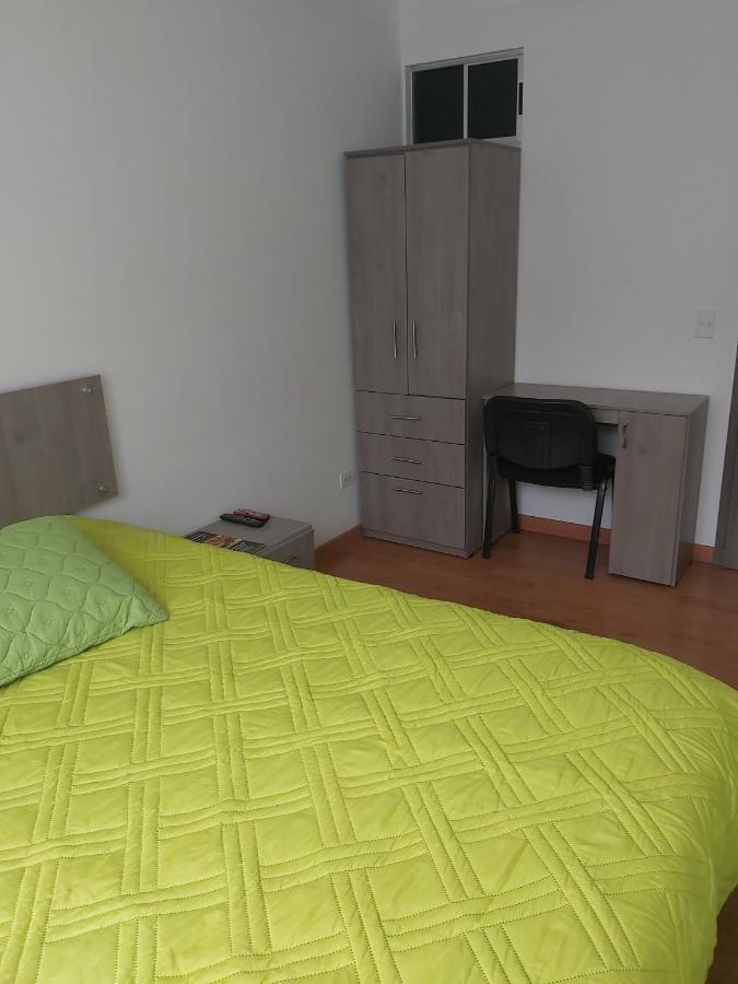 Hospedaje Sary House Богота Екстериор снимка