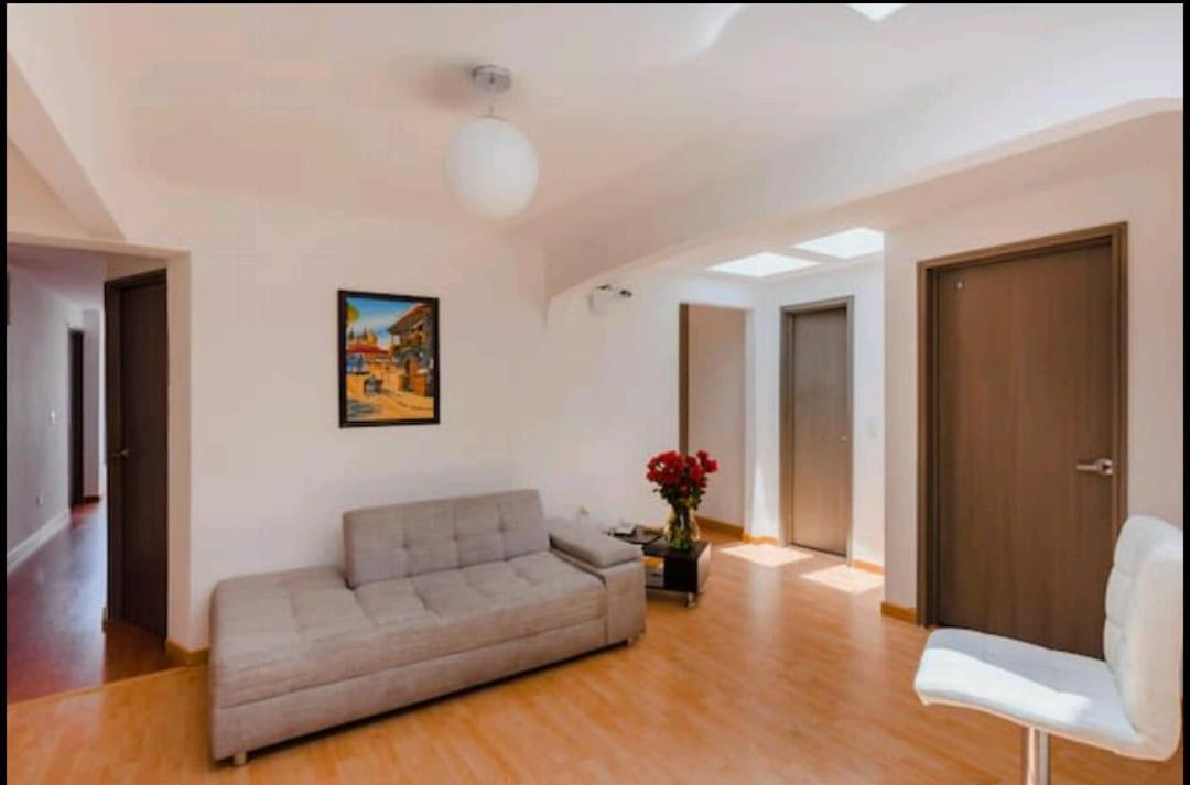 Hospedaje Sary House Богота Екстериор снимка