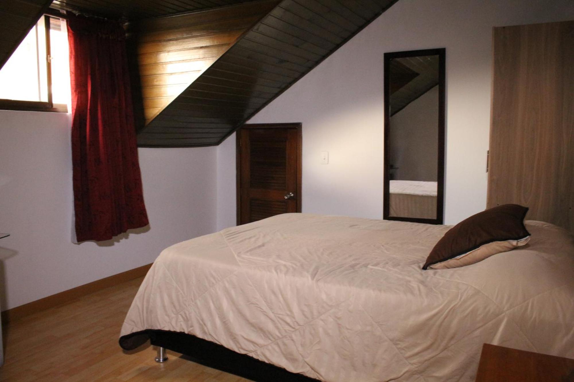 Hospedaje Sary House Богота Екстериор снимка